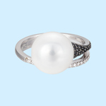 White South Sea Pearl & Diamond Ring