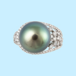 Light Peacock Pearl & Diamond Ring
