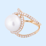 White South Sea Pearl & Diamond Ring