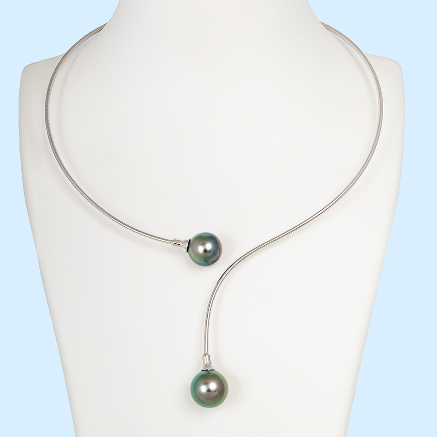 Tahitian Black Pearl Loop Necklace